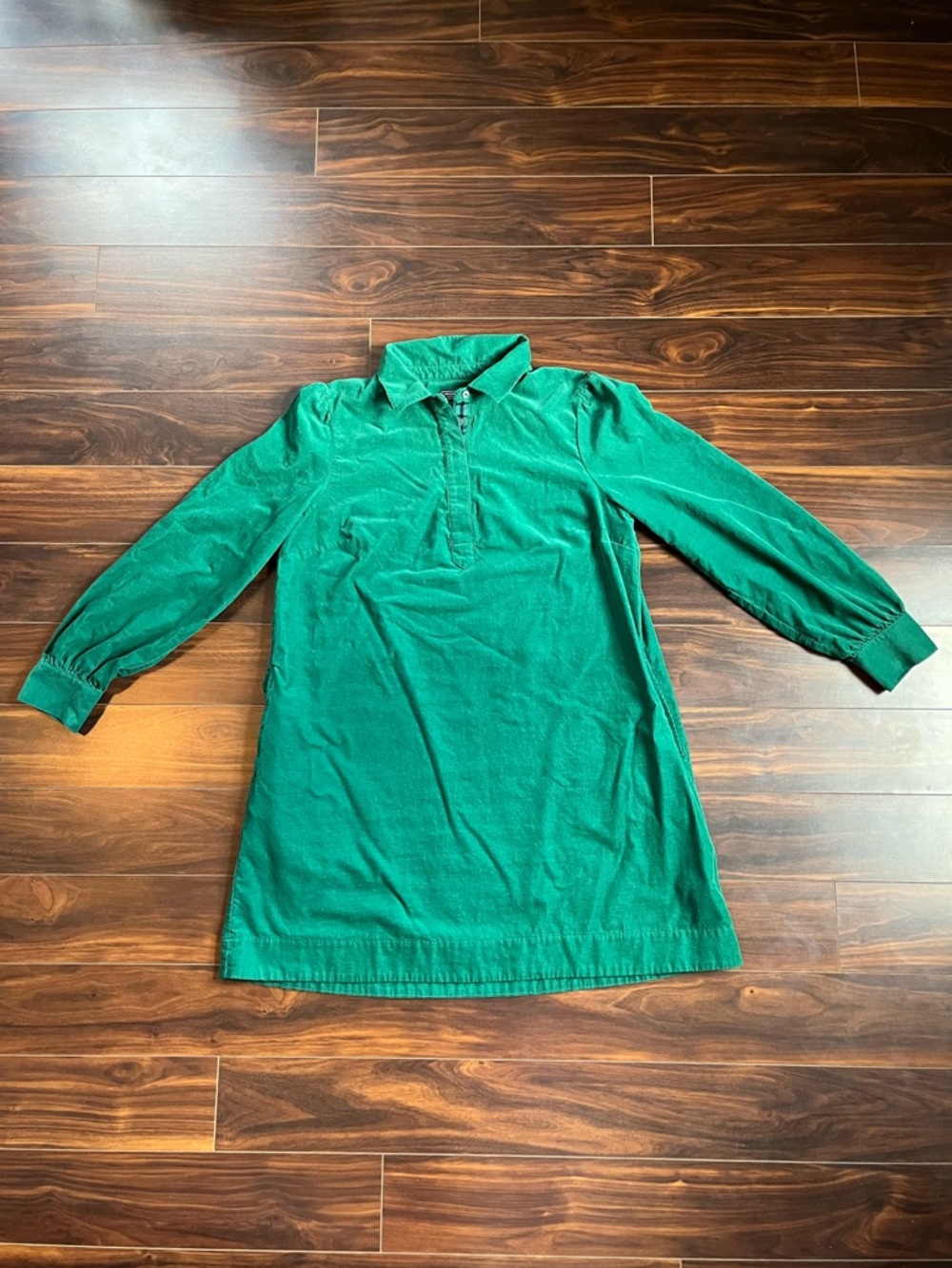 Vineyard Vines Martha’s Vineyard Green Corduroy Long Sleeve Dress, M, EUC
